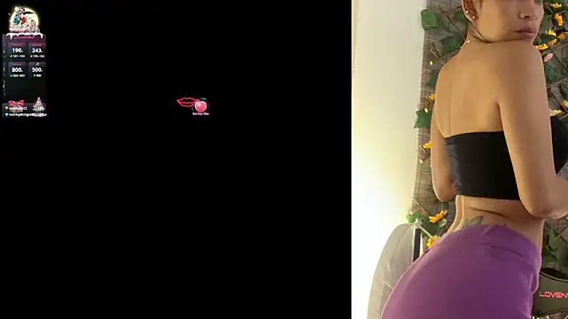 Snapshot of sara_smith45 chatting on 12-23-24, 06:16 sara smith45 online show from 12-23-24, 06:16