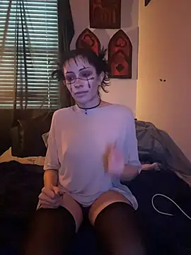 Gothbabbi online show from 10-22-25, 09:14