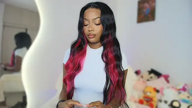 Isaa Coleman  online show from 04-26-26, 09:01