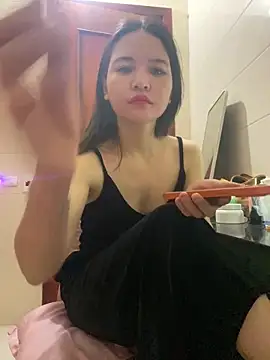 LiLi-Kirix99 online show from 05-28-26, 07:22