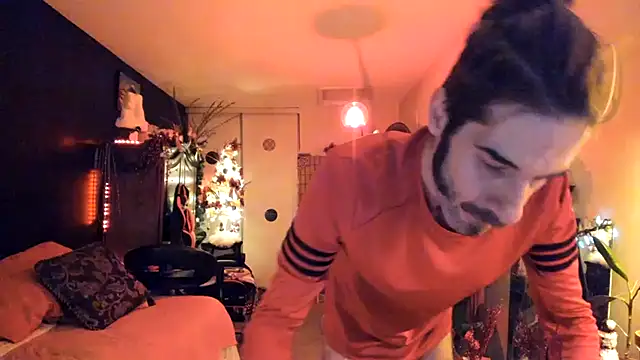 Snapshot of leatherz69 chatting on 12-08-24, 07:37 leatherz69 online show from 12-08-24, 07:37