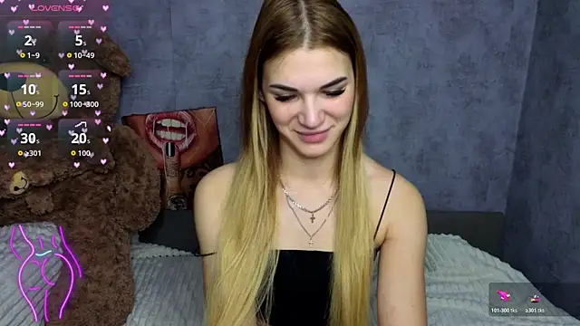 Hellen Moore online show from 10-29-25, 12:13