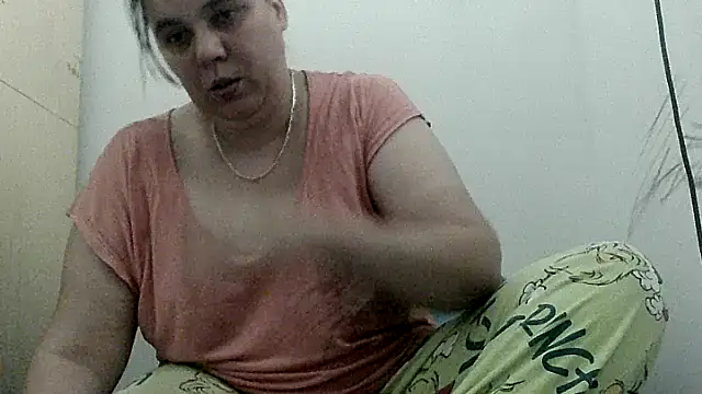 Snapshot of VixenBya chatting on 05-30-26, 07:05 VixenBya online show from 05-30-26, 07:05