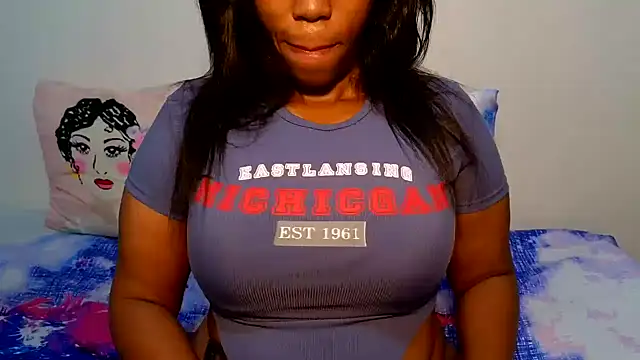 Snapshot of SexyFreaky_ chatting on 02-25-25, 07:20 SexyFreaky  online show from 02-25-25, 07:20