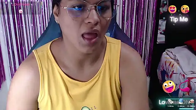 SweetAlmaa online show from 03-10-26, 12:43