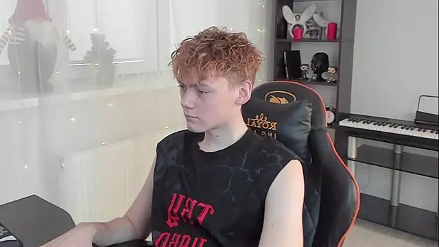 Keytaro online show from 02-01-25, 01:41