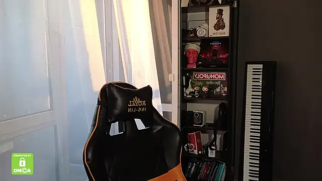 Keytaro online show from 09-14-25, 02:49