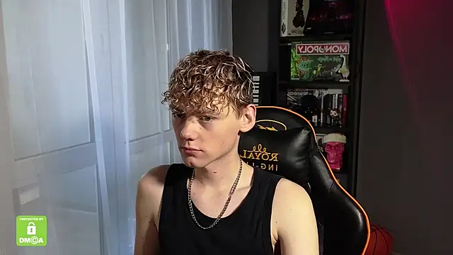 Keytaro online show from 09-29-25, 01:49