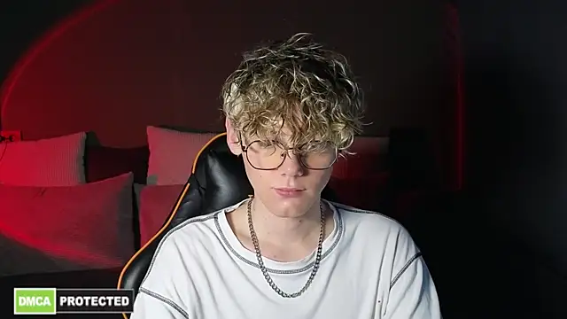 Keytaro online show from 03-26-26, 01:38