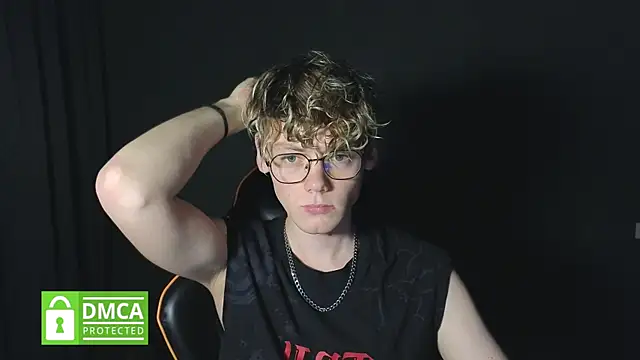 Keytaro online show from 04-26-26, 12:52