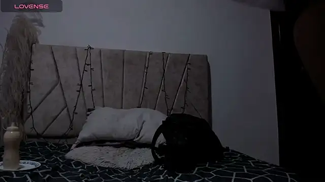 Snapshot of Kaela18 chatting on 12-18-24, 01:12 Kaela18 online show from 12-18-24, 01:12