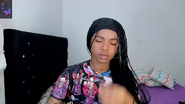 Snapshot of Marce_22 chatting on 02-28-25, 02:31 Marce 22 online show from 02-28-25, 02:31