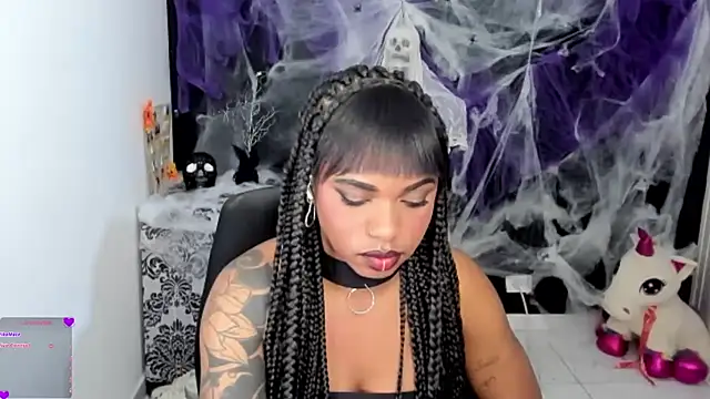 Marce 22 online show from 10-31-25, 04:57