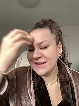 Snapshot of Fancy-Francy chatting on 02-27-25, 09:54 Fancy-Francy online show from 02-27-25, 09:54