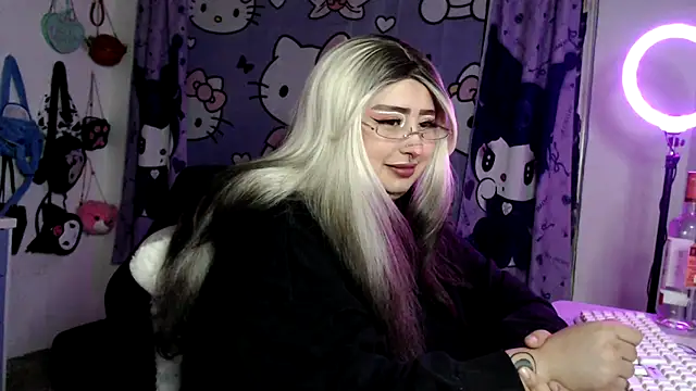 lussyevans24 online show from 04-25-26, 03:31