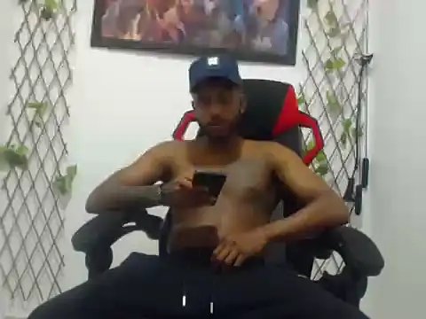 Snapshot of Ostinsanto chatting on 02-06-26, 07:17 Ostinsanto online show from 02-06-26, 07:17