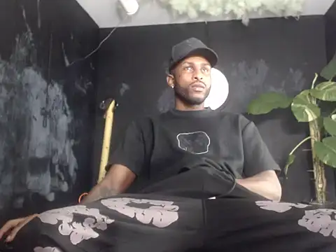 Snapshot of Ostinsanto chatting on 02-20-26, 03:58 Ostinsanto online show from 02-20-26, 03:58