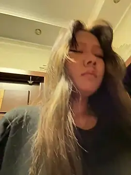 Snapshot of Kim_SLO chatting on 02-06-26, 05:49 Kim SLO online show from 02-06-26, 05:49