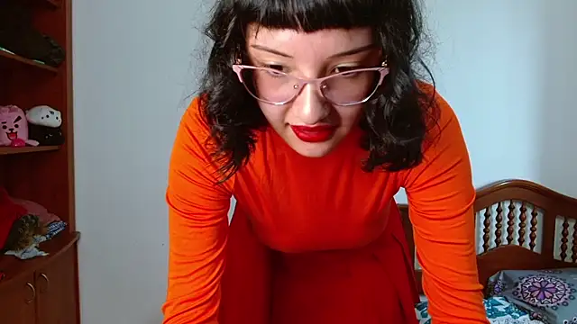 alexaa08 online show from 10-31-25, 12:50