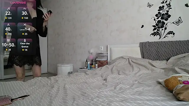 Devil Goddess online show from 04-16-26, 09:43