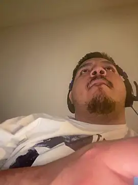 Snapshot of Detodo27 chatting on 02-28-26, 12:44 Detodo27 online show from 02-28-26, 12:44