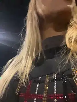 Snapshot of PamelaReall chatting on 02-07-25, 03:23 PamelaReall online show from 02-07-25, 03:23