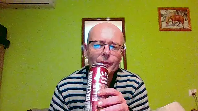 Snapshot of Tiger202441 chatting on 05-19-26, 11:44 Tiger202441 online show from 05-19-26, 11:44