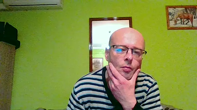 Snapshot of Tiger202441 chatting on 05-20-26, 10:05 Tiger202441 online show from 05-20-26, 10:05