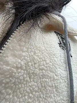 Snapshot of Asia-Melody chatting on 02-09-25, 03:53 Asia-Melody online show from 02-09-25, 03:53