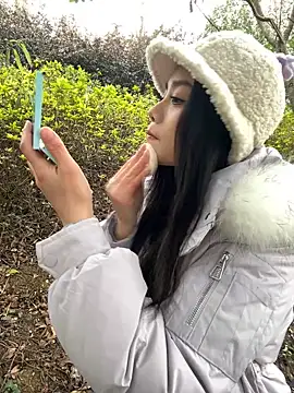 Snapshot of Asia-Melody chatting on 02-14-25, 06:45 Asia-Melody online show from 02-14-25, 06:45