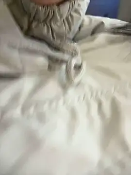 Snapshot of Asia-Melody chatting on 02-17-25, 06:42 Asia-Melody online show from 02-17-25, 06:42