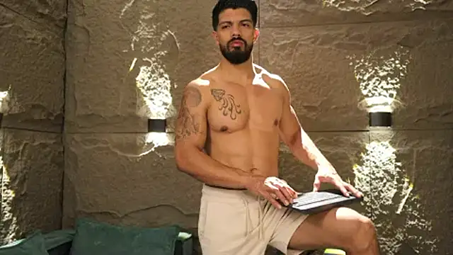 DannSaenz online show from 03-11-25, 10:51