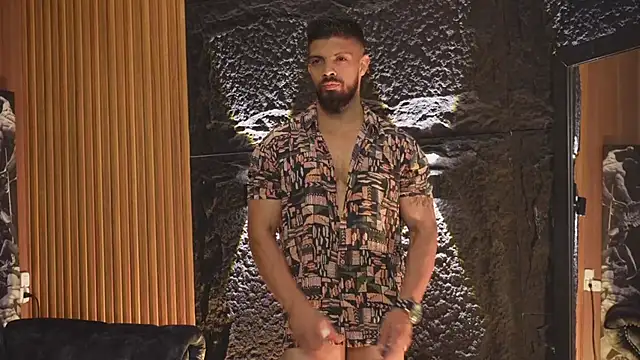 DannSaenz online show from 10-16-25, 11:33