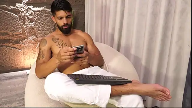 DannSaenz online show from 04-27-26, 06:50