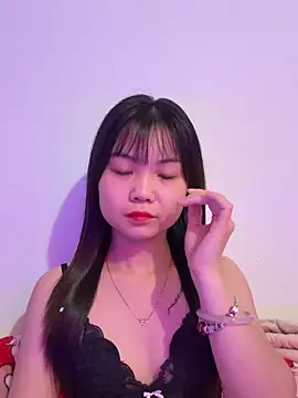 Maeve2k5 online show from 11-09-25, 03:38