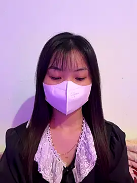 Maeve2k5 online show from 11-10-25, 07:40