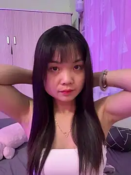 Maeve2k5 online show from 11-23-25, 10:37