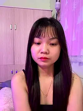 Maeve2k5 online show from 11-24-25, 09:58