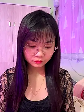 Maeve2k5 online show from 12-01-25, 06:40