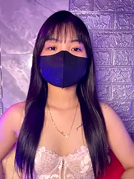 Maeve2k5 online show from 12-16-25, 01:54