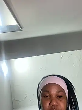 Snapshot of blazingHun chatting on 10-01-25, 06:47 blazingHun online show from 10-01-25, 06:47