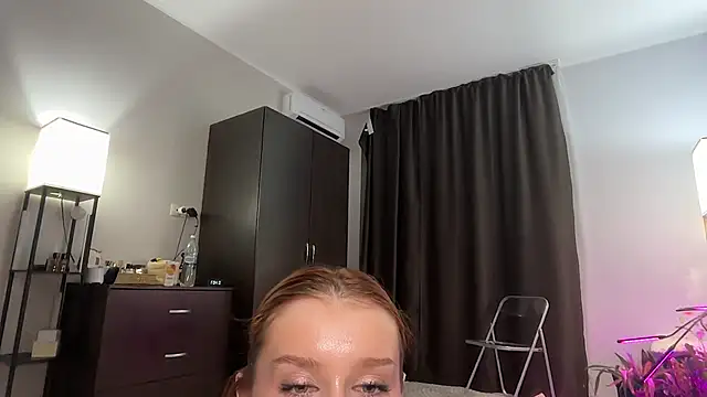 OmeliaDior online show from 04-18-26, 10:10