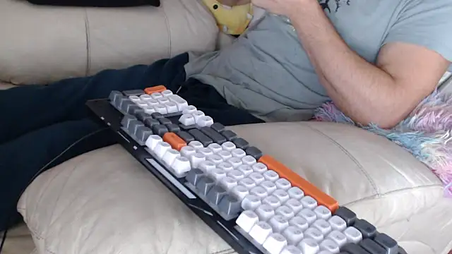 MrStraightDik online show from 11-05-25, 11:10