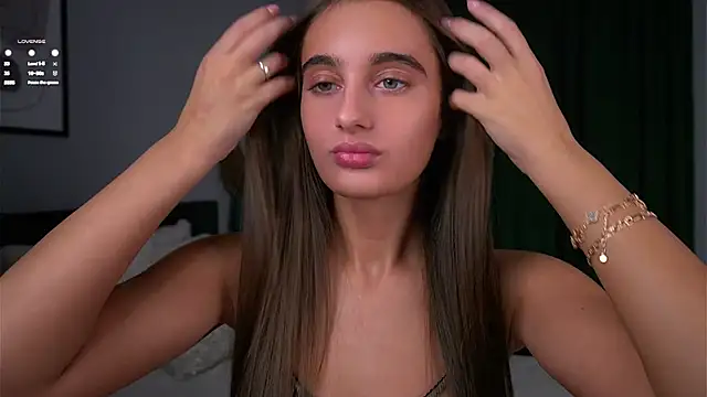 Snapshot of PiquingOgalala chatting on 11-26-25, 01:06 PiquingOgalala online show from 11-26-25, 01:06