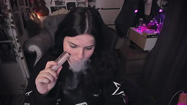 Snapshot of Diasporaaa chatting on 10-31-25, 06:58 Diasporaaa online show from 10-31-25, 06:58