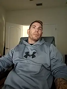 Snapshot of snakecharmer20000 chatting on 02-05-25, 01:22 snakecharmer20000 online show from 02-05-25, 01:22