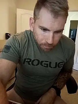 Snapshot of snakecharmer20000 chatting on 11-17-25, 12:55 snakecharmer20000 online show from 11-17-25, 12:55