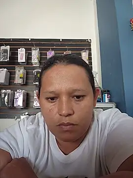Snapshot of Chicapicante chatting on 05-21-26, 08:16 Chicapicante online show from 05-21-26, 08:16