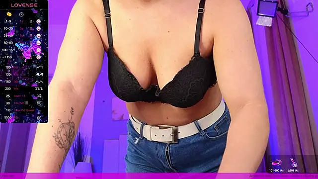 EVAshinyGIRL online show from 12-27-24, 04:54