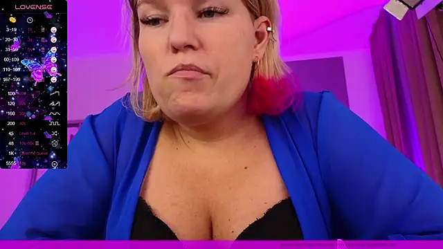 EVAshinyGIRL online show from 01-31-25, 02:17